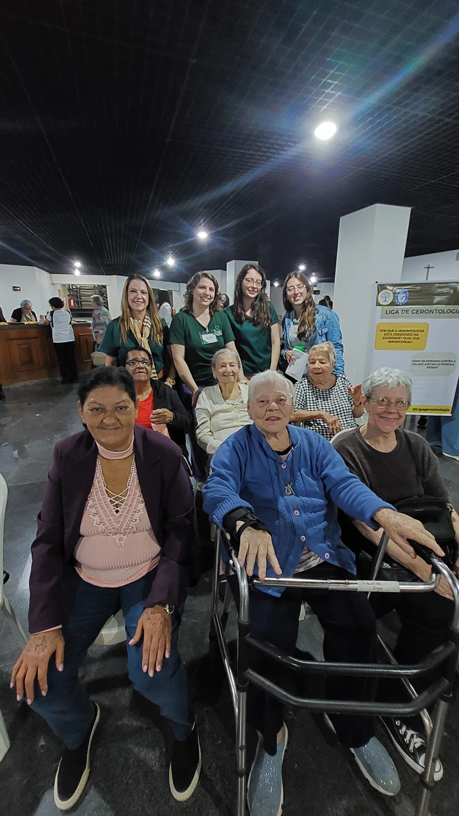 Participação das moradoras em evento da Liga de Gerontologia