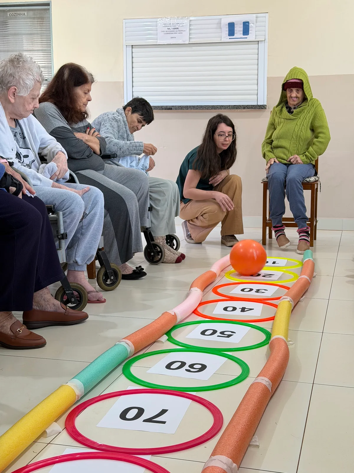 Oficina lúdica e dinâmica com jogo de argolas